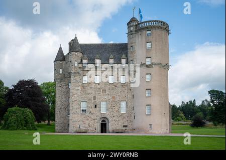 Castle Fraser, Garten und Innenhof Haupteingang, südlich von Kemnay, Aberdeenshire Schottland, Großbritannien Stockfoto