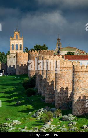 Mittelalterliche Mauern, Avila, Kastilien und Leon, Spanien Stockfoto