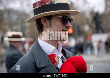 London, Großbritannien. April 2024. The Svæveru, Norwegian School of Economics Männerchor besucht London, um neue Songs aufzunehmen, und besucht die Sehenswürdigkeiten in London UK Credit: Ian Davidson/Alamy Live News Stockfoto