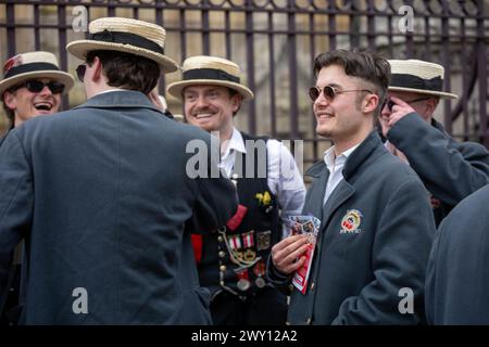 London, Großbritannien. April 2024. The Svæveru, Norwegian School of Economics Männerchor besucht London, um neue Songs aufzunehmen, und besucht die Sehenswürdigkeiten in London UK Credit: Ian Davidson/Alamy Live News Stockfoto