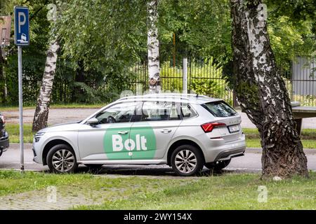 HAVIROV, TSCHECHISCHE REPUBLIK - 10. AUGUST 2023: Skoda Kamiq Kompakt-SUV der Bolt Delivery Company Stockfoto