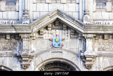 Die Basilika San Juan el Real befindet sich in Oviedo, Asturien, Spanien. Es ist ein Werk von Luis Bellido und wurde 1915 eingeweiht. Katholisch. Stockfoto