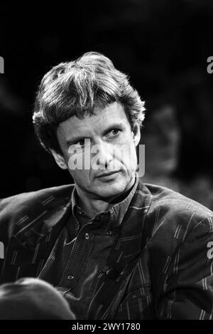 Mathieu Carriere, Schauspieler, beim Fototermin der NDR Talk Show in Hamburg, 7.4.1989 *** Mathieu Carriere, Schauspieler, beim Fotoshooting der NDR Talk Show in Hamburg, 7 4 1989 Stockfoto