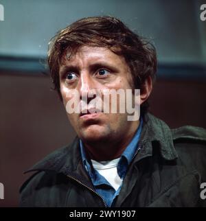 Ketten, Fernsehfilm nach dem Roman 'Chain of Darkness' von Kenneth Cook, Deutschland 1976, Regie: Karl Fruchtmann, Darsteller: Vadim Glowna Stockfoto