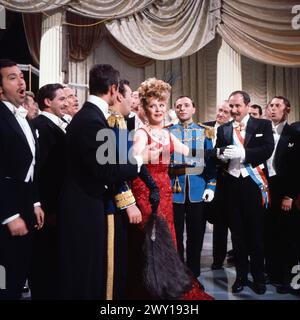 Die lustige Witwe, Fernsehfassung der Operette von Franz Lehar, Deutschland 1963, Regie: Paul Martin, Darsteller: Irene Salemka Stockfoto