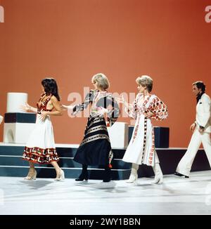 8 x 1 in Noten, ZDF Fernsehshow, Deutschland, 1976, in der Show: Wencke Myhre, Alice Kessler, Gitte, alias Gitte Haenning, Peter Kraus Stockfoto