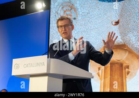 Barcelona, Spanien. April 2024. Alberto N&#xfa;&#xf1;EZ Feijóo reist nach Katalonien, um die 4 Kandidaten aus den katalanischen Provinzen für die Wahlen am 12. Mai in Katalonien vorzustellen. Alberto N&#xfa;&#xf1;EZ Feijóo se desplaza a Catalu&#xf1;a para präsenar a los 4 candidatos de las provincias catalanas para las elecciones del 12 de mayo en Catalu&#xf1;a. Auf dem Bild: alberto nu&#xf1;EZ feijoo, alejandro fernandez News Politics -Barcelona, Spanien Mittwoch, 3. April 2024 (Foto: Eric Renom/LaPresse) Credit: LaPresse/Alamy Live News Stockfoto