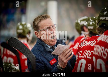 EV Red Bull Salzburg vs HCB Südtirol Alperia am 02.04.2024 in Salzburg Österreich Stockfoto