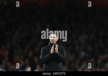 London, Großbritannien. April 2024. Arsenal-Trainer Mikel Arteta nach dem Spiel der Premier League zwischen Arsenal und Luton Town am 3. April 2024 im Emirates Stadium in London. Foto von Joshua Smith. Nur redaktionelle Verwendung, Lizenz für kommerzielle Nutzung erforderlich. Keine Verwendung bei Wetten, Spielen oder Publikationen eines einzelnen Clubs/einer Liga/eines Spielers. Quelle: UK Sports Pics Ltd/Alamy Live News Stockfoto