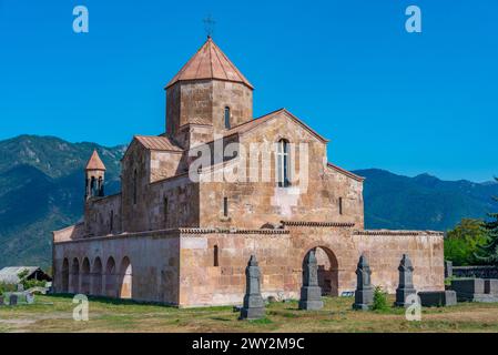 Sommertag in der Odzun-Kirche in Armenien Stockfoto