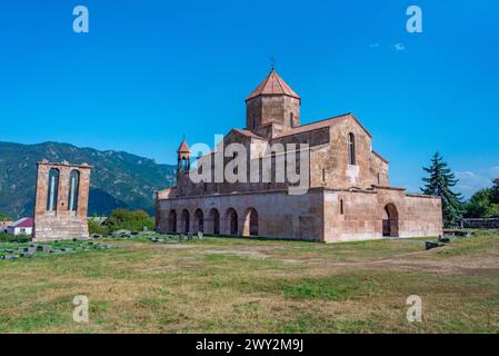 Sommertag in der Odzun-Kirche in Armenien Stockfoto