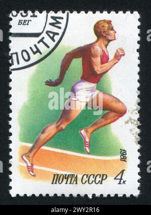 RUSSLAND - CA. 1981: Briefmarke gedruckt von Russland, zeigt laufend, ca. 1981 Stockfoto