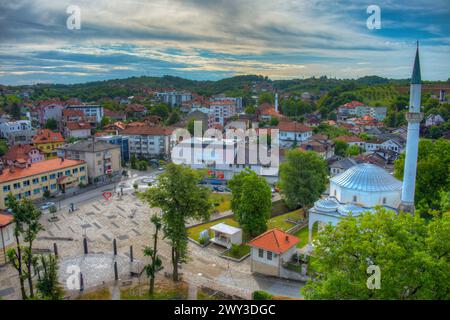 Panorama der bosnischen Stadt Gradacac Stockfoto