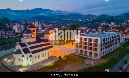 Blick auf Andricgrad bei Sonnenaufgang in Bosnien und Herzegowina Stockfoto