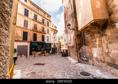 Foto von bezaubernden Straßen in Palma de Mallorca in Spanien Stockfoto