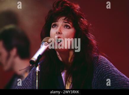 Kate Bush - Peter's Pop Show - 1985 - Kate Bush tritt in der ZDF Sendung Peter's Pop Show am 30.11.1985 auf. Stockfoto