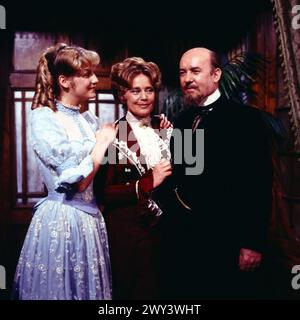 Moral, Fernsehfilm, Deutschland, 1979, Regie: Kurt Wilhelm, nach einem Theaterstück von Ludwig Thoma, Szene: Carolin Ohrner, Maria Schell, Toni Berger. Moral, TV-Film, Deutschland, 1979, Regie: Kurt Wilhelm, nach einem Theaterstück von Ludwig Thoma, Szene: Carolin Ohrner, Maria Schell, Toni Berger Stockfoto