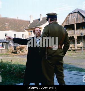 Tarabas, Historien-Film in zwei Teilen, nach einem Roman von Joseph Roth, 1982, Szene: Kurt Sowinetz und Helmuth Lohner in Teil 2. Stockfoto