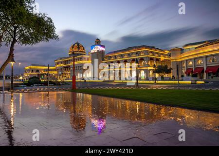 Architektur des Katara Cultural Village Galeries Lafayette Katara Mall Doha, Katar Stockfoto