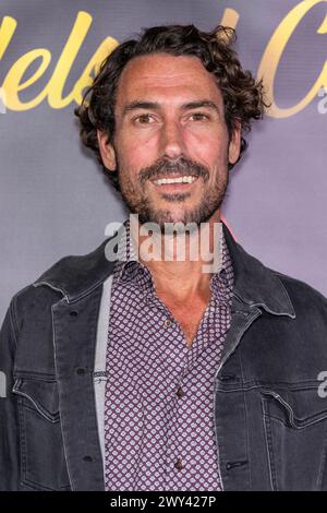 Beverly Hills, USA. April 2024. Schauspieler Philip Latini nimmt an Max Events Teil und präsentiert „Eugenia Kuzminas Models of Comedy Show for Foster Dreamzzz“ im SIXTY Beverly Hills, Los Angeles, CA, 3. April 2024 Credit: Eugene Powers/Alamy Live News Stockfoto