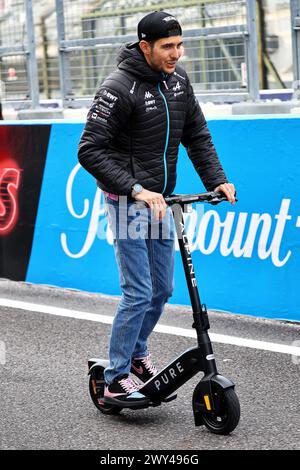 Suzuka, Japan. April 2024. Das Esteban Ocon (FRA) Alpine F1 Team fährt auf der Strecke. 04.04.2024. Formel-1-Weltmeisterschaft, Rd 4, Großer Preis Von Japan, Suzuka, Japan, Vorbereitungstag. Das Foto sollte lauten: XPB/Alamy Live News. Stockfoto