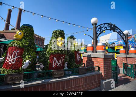 Eintritt zum Duff Brewery Beer Garden in Springfield, Heimstadion der Simpsons - Universal Studios Hollywood, Los Angeles, Kalifornien Stockfoto