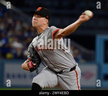 Los Angeles, Usa. April 2024. Kyle Harrison, Starthörer der San Francisco Giants, liefert am Mittwoch, den 3. April 2024, im zweiten Inning im Dodger Stadium in Los Angeles gegen die Los Angeles Dodgers. Foto: Jim Ruymen/UPI Credit: UPI/Alamy Live News Stockfoto