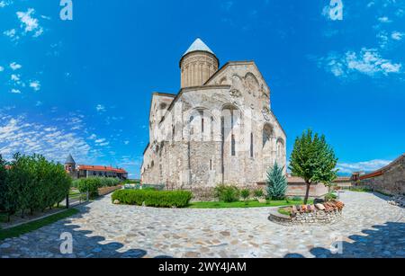 Sommertag im Kloster Alaverdi in Georgien Stockfoto