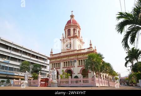 Santa Cruz Church, eine bekannte historische römisch-katholische Kirche im Viertel Kudi Chin in Bangkok, Thailand Stockfoto