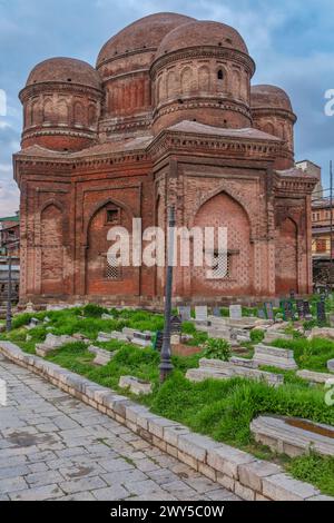 Grab der Mutter von Akbar von Kaschmir, Zain-UL-Abidin, 1470, Srinagar, Kaschmir, Indien Stockfoto