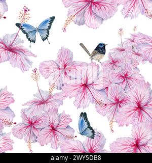 Aquarellpinke Hibiskusblüten mit nahtlosem Muster von Schmetterlingen und Vögeln. Blumenkomposition auf weißem Hintergrund. Für Tee und Sirup. Kosmetik Stockfoto