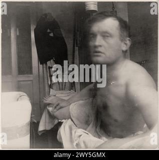 Edvard Munch - Selbstporträt à la Marat [1908-09] Stockfoto