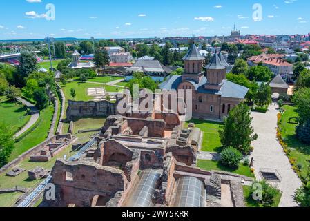 Panoramablick auf den fürstlichen Hof in der rumänischen Stadt Targoviste Stockfoto