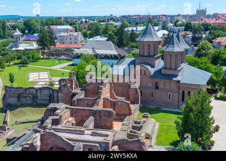 Panoramablick auf den fürstlichen Hof in der rumänischen Stadt Targoviste Stockfoto