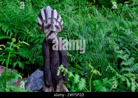 Holzskulptur in der Nähe von Ferreira de Panton, Lugo, Spanien Stockfoto