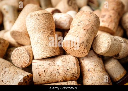 Stapel gebrauchter Korken Stockfoto