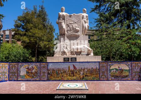 Monumento A La Hermandad Hispanoargentina, Plaza Espana, Mendoza, Provinz Mendoza, Argentinien. Stockfoto