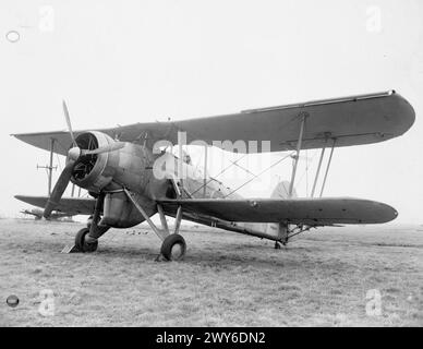 DIE SCHLACHT AM ATLANTIK 1939-1945 - alliierte Flugzeuge: Ein Fairey-Schwertfisch-Torpedobomber Mk III, der zu U-Boot-Abwehrzwecken umgebaut und mit ASV-Radar und Leigh Light unter dem Steuerbordflügel ausgestattet wurde. , Stockfoto