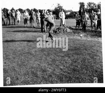 ANGLO-DÄNISCHES GOLFTURNIER - Leutnant Bullock, Royal Waliser Fusiliers, ein Finalist, fährt ab. , Britische Rheinarmee Stockfoto