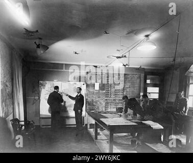Stab im Operationsraum in Leeming, Yorkshire, während des Zweiten Weltkriegs in der No. 4 Group des Royal Air Force Bomber Command Stockfoto