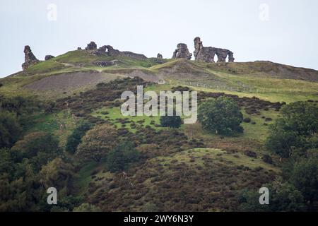 Die Ruinen von Castell Dinas auf einem abgelegenen Hügel mit Blick auf Llangollen in Wales Stockfoto