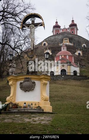 Kreuz-, Mittel- und Superior-Kirche im barocken Kalvarium, erbaut in den Jahren 1744 - 1751, Banska Stiavnica, Slowakei Stockfoto