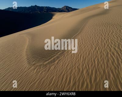 Atemberaubende Kelso Dunes im Mojave National Preserve, Kalifornien, USA Stockfoto