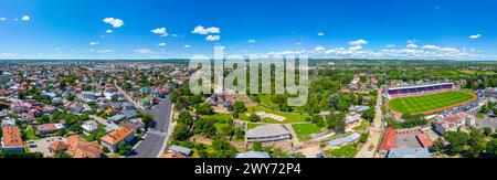 Panoramablick auf den fürstlichen Hof in der rumänischen Stadt Targoviste Stockfoto