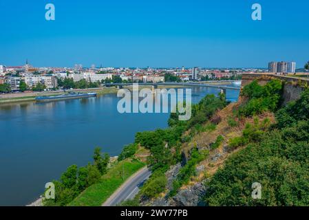 Panoramablick auf Novi Sad von der Festung Petrovaradin in Serbien Stockfoto