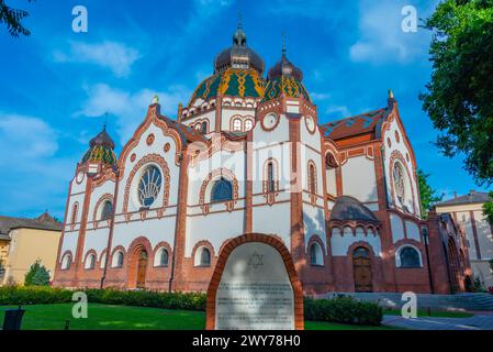 Subotica Synagoge während eines Sommertages in Serbien Stockfoto