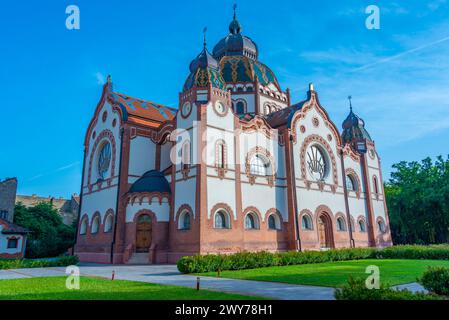 Subotica Synagoge während eines Sommertages in Serbien Stockfoto