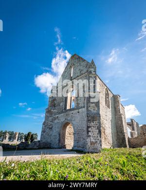 Die Ruine der Abtei des Chateliers aus dem XL-Jahrhundert auf der Insel Ile de Re, frankreich. Stockfoto