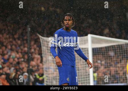 4. April 2024; Stamford Bridge, Chelsea, London, England: Premier League Football, Chelsea gegen Manchester United; Carney Chukwuemeka aus Chelsea Stockfoto