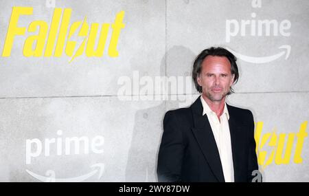 London, Großbritannien. April 2024. Walton Goggins nimmt an der britischen Sondervorführung von „Fallout“ im Television Centre in London Teil. (Foto: Fred Duval/SOPA Images/SIPA USA) Credit: SIPA USA/Alamy Live News Stockfoto